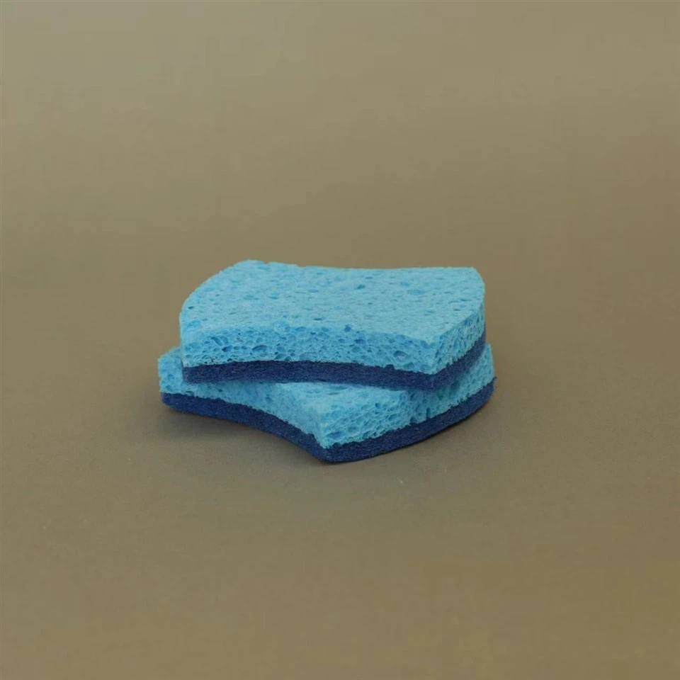 Washing Dishes With Blue Cellulose Sponge Composite Non Woven Fabric Washing Dishes With Blue Cellulose Sponge Composite Non Woven Fabric